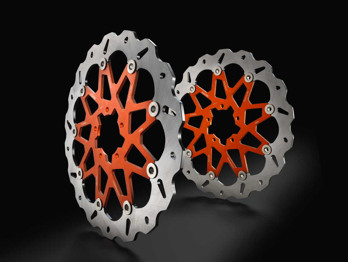 Wave brake disc set