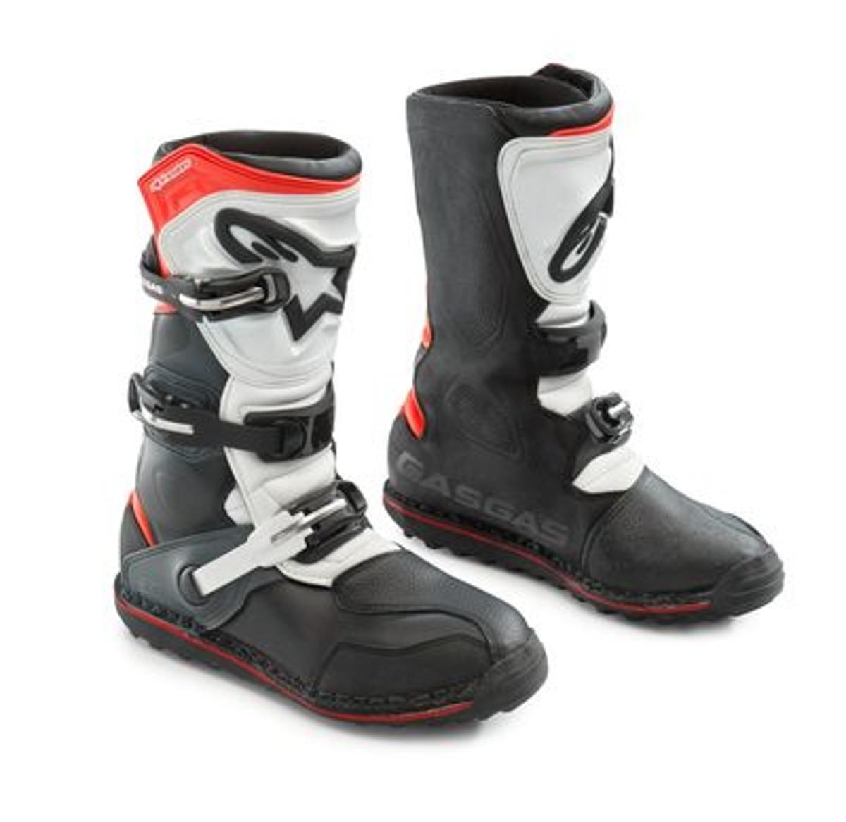 TECH T BOOTS 45,5