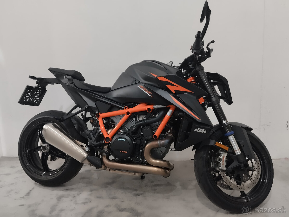 KTM 1390 SUPERDUKE R EVO BLACK 2024 KTM 1390 SUPERDUKE R EVO BLACK 2024